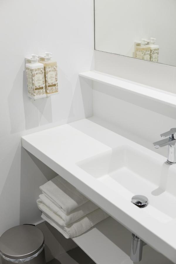 Apartamentos Las Torres Madrid Ngoại thất bức ảnh